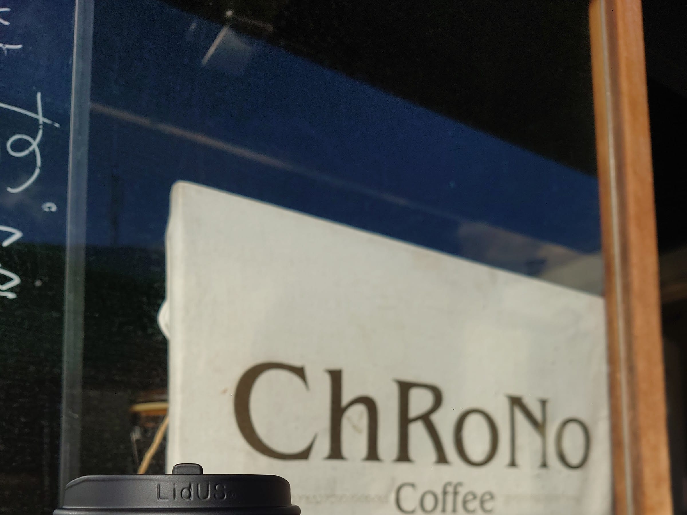 ChRoNo Coffee のサイン